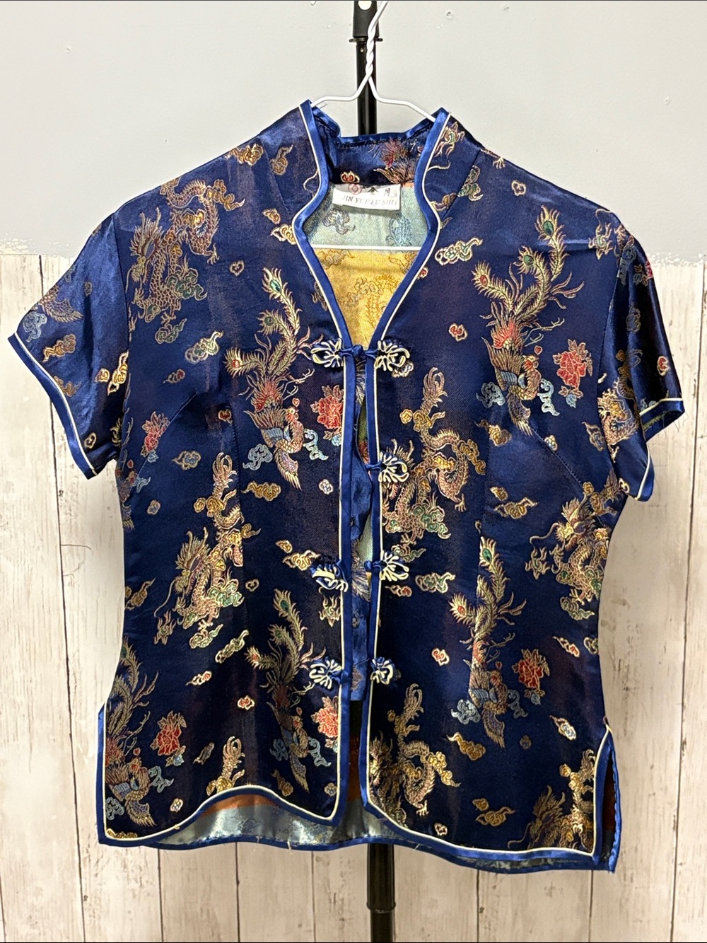 Vintage Short-Sleeve Mandarin Shirt with Dragon Floral Motif